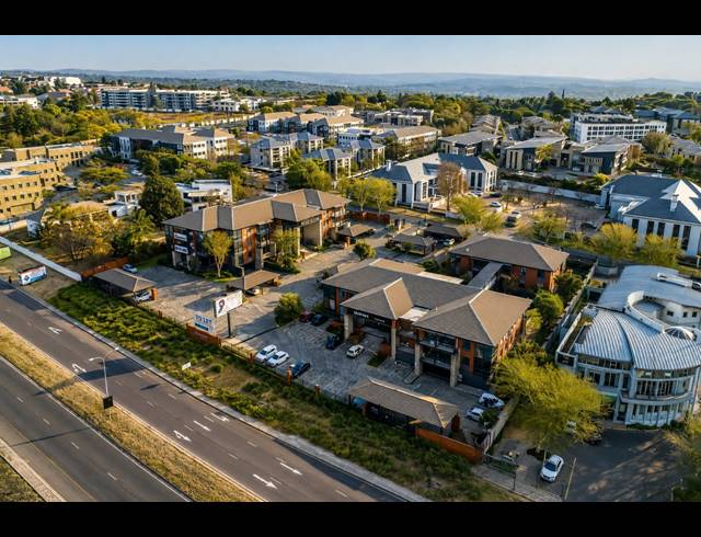 425M² OFFICE TO LET IN BRYANSTON